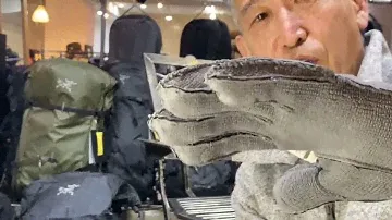【ARC'TERYX】VENTA GLOVE ゴアテックスINFINUM 完全防風透湿機能性のソフトシェルグローブ